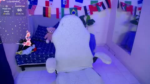 alloy_tiny online show from June 2026 06:40:01 PM