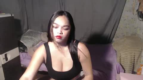 Snapshot of alluring_bobbies chatting on January 2025 04:59:01 PM dhiharu online show from January 2025 04:59:01 PM