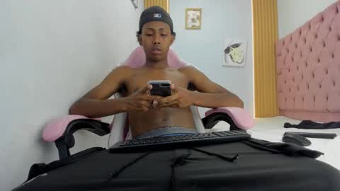 alluringangel01 online show from October 2025 02:34:01 AM