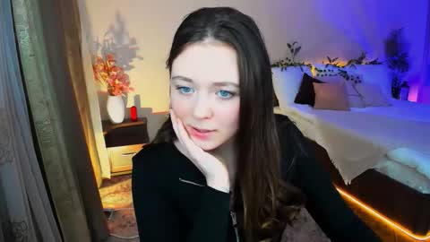 alluringeyess online show from November 2025 04:40:02 PM