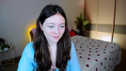 alluringeyess online show from June 2026 04:47:01 AM