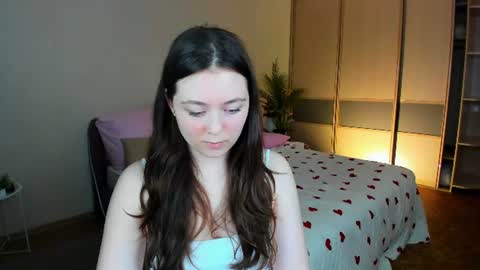 alluringeyess online show from June 2026 04:50:01 PM
