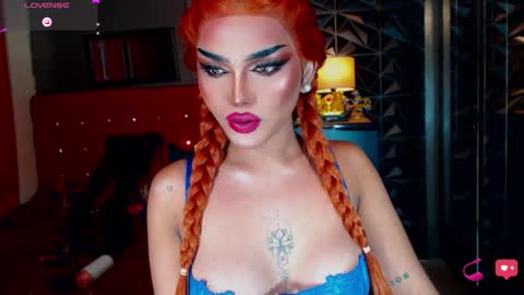 Snapshot of alluringnatalya chatting on January 2026 09:01:02 AM Natalya Fox online show from January 2026 09:01:02 AM