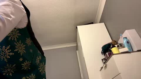 Snapshot of allwayshorny2023 chatting on December 2024 01:02:01 AM allwayshorny2023 online show from December 2024 01:02:01 AM