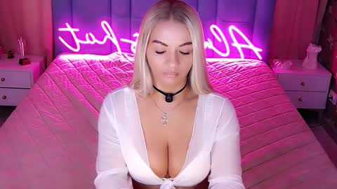 AlwaysHot online show from March 2026 02:29:01 AM