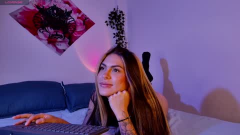 ally_clark online show from January 2025 04:00:01 AM