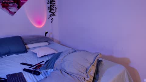 ally_clark online show from January 2025 02:40:01 AM