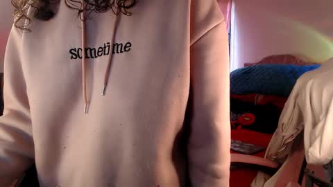 Snapshot of ally_donfort chatting on October 2025 09:16:01 PM Ally online show from October 2025 09:16:01 PM