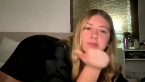 allyanalangel online show from February 2026 01:42:02 AM