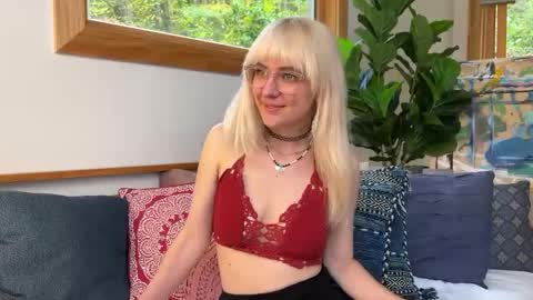 Ally Elliot online show from October 2025 05:46:02 PM