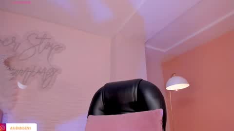 Alisson online show from February 2025 05:37:01 PM