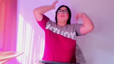 Snapshot of allysgrey chatting on October 2025 08:51:02 PM Allys  online show from October 2025 08:51:02 PM