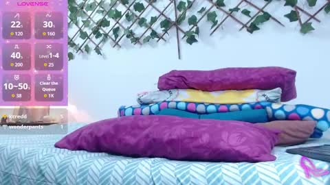 Snapshot of allysonstonne chatting on September 2025 04:35:01 AM Allysonstonnes online show from September 2025 04:35:01 AM