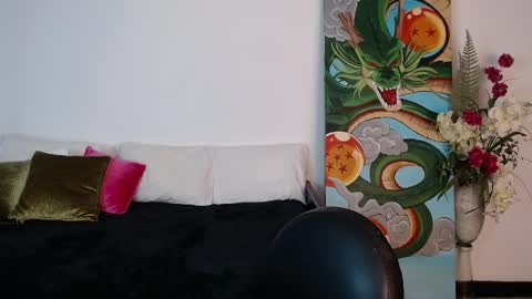 Snapshot of alma_art_ chatting on April 2026 05:02:02 PM alma_art_ online show from April 2026 05:02:02 PM
