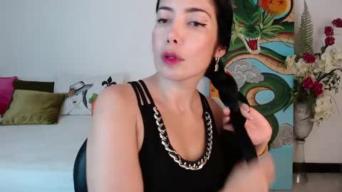 Snapshot of alma_art_ chatting on May 2026 06:35:02 PM alma_art_ online show from May 2026 06:35:02 PM
