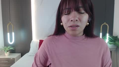 Snapshot of alma_fenix chatting on January 2025 12:04:02 PM ALMA FENIX online show from January 2025 12:04:02 PM