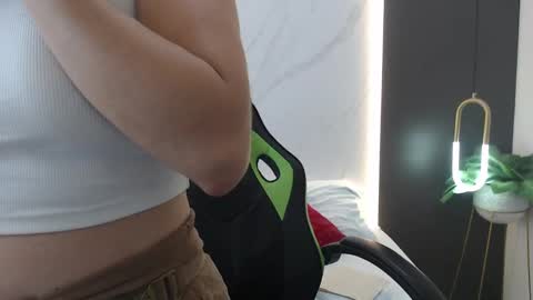 Snapshot of alma_fenix chatting on January 2025 12:10:01 PM ALMA FENIX online show from January 2025 12:10:01 PM