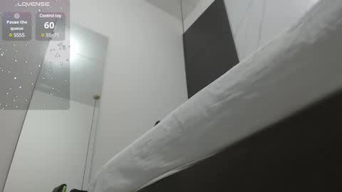 Snapshot of alma_fenix chatting on January 2025 12:18:01 PM ALMA FENIX online show from January 2025 12:18:01 PM