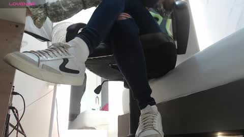 Snapshot of alma_fenix chatting on February 2025 12:06:02 PM ALMA FENIX online show from February 2025 12:06:02 PM