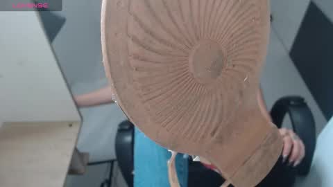 Snapshot of alma_fenix chatting on March 2025 03:15:02 PM ALMA FENIX online show from March 2025 03:15:02 PM