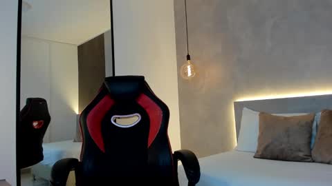 Snapshot of alma_fenix chatting on October 2025 06:49:02 PM ALMA FENIX online show from October 2025 06:49:02 PM