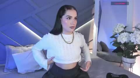 Mia online show from June 2026 02:41:02 PM