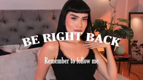 Mia online show from July 2026 01:39:02 PM
