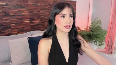 Mia online show from July 2026 01:31:01 PM