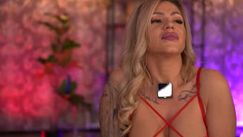 Snapshot of almavelia chatting on September 2025 06:24:01 PM Alma online show from September 2025 06:24:01 PM