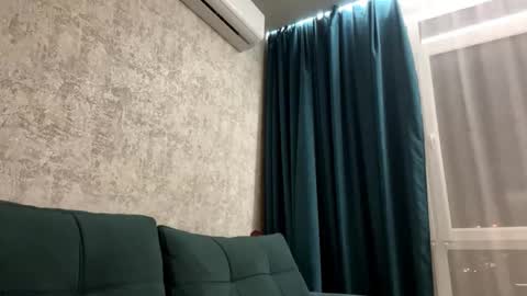 Snapshot of almetazorc chatting on September 2025 09:15:01 PM Arina online show from September 2025 09:15:01 PM