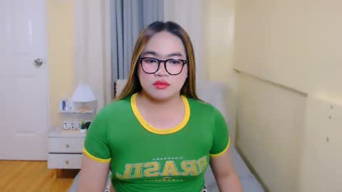 Almira online show from March 2026 12:38:01 AM