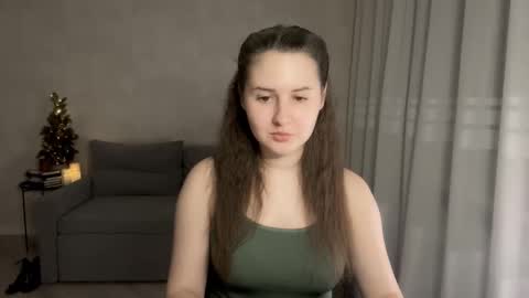 Snapshot of almostinnocent_ chatting on December 2025 12:07:01 AM Anna online show from December 2025 12:07:01 AM