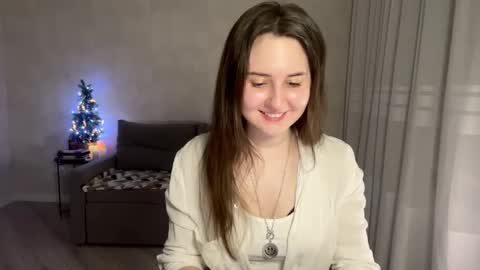 Snapshot of almostinnocent_ chatting on December 2025 10:17:02 PM Anna online show from December 2025 10:17:02 PM