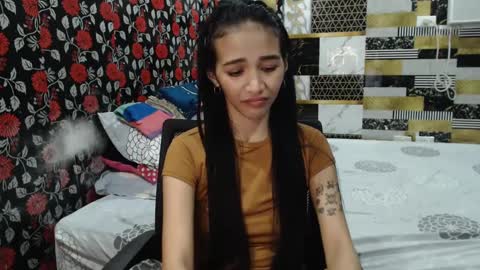 Alondra  online show from January 2025 08:16:01 PM