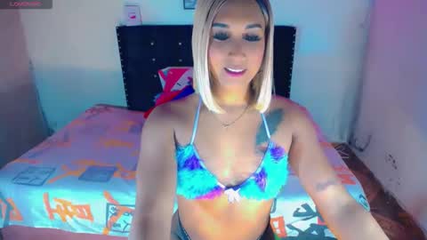 alondragill_ online show from April 2026 01:19:02 AM