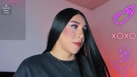 Hazel Bowie online show from October 2025 02:22:02 AM