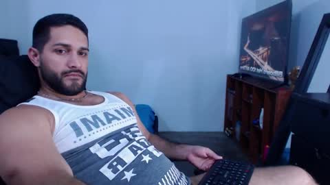Snapshot of alonxoo chatting on January 2025 01:10:02 AM alonxoo online show from January 2025 01:10:02 AM