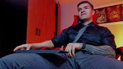 alpha_dominus_ online show from September 2025 04:12:01 AM