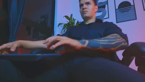 alpha_dominus_ online show from May 2026 04:19:01 AM