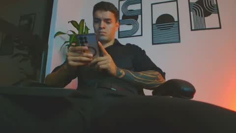 alpha_dominus_ online show from June 2026 06:37:02 AM