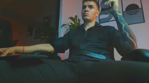 alpha_dominus_ online show from June 2026 04:13:01 AM