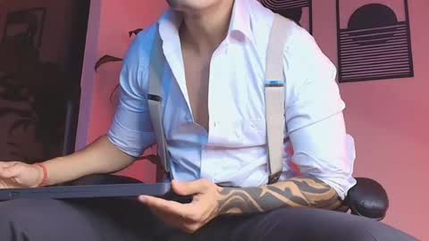 alpha_dominus_ online show from June 2026 04:37:01 AM