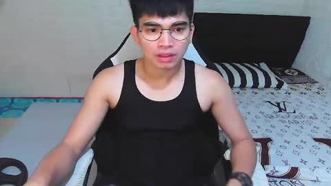 Angelo online show from December 2025 06:17:02 AM