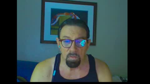 alphablue_wolf1295 online show from October 2025 09:15:01 AM