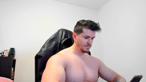 Snapshot of alphagodleatherking92 chatting on January 2025 11:24:01 AM LeatherMaster online show from January 2025 11:24:01 AM