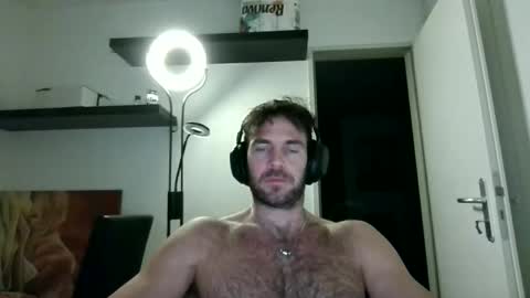 alphah_hunk online show from November 2025 09:03:02 PM