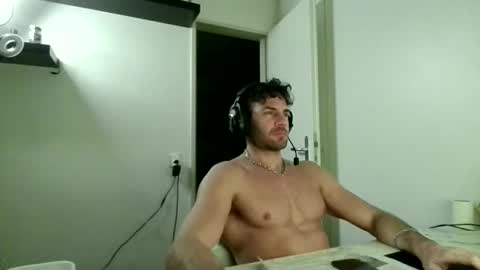 alphah_hunk online show from December 2025 07:53:02 PM