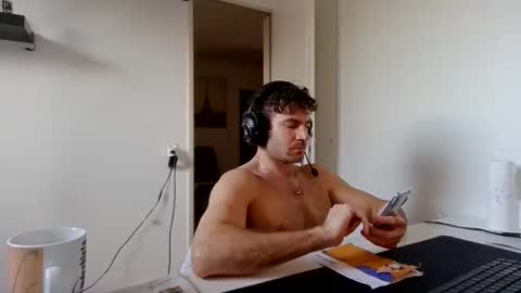 alphah_hunk online show from January 2026 01:27:02 PM