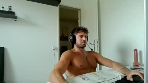 alphah_hunk online show from May 2026 11:04:02 AM