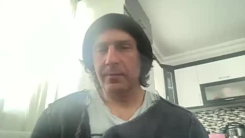 Snapshot of alphandre chatting on January 2025 12:39:01 PM AlphAndre online show from January 2025 12:39:01 PM